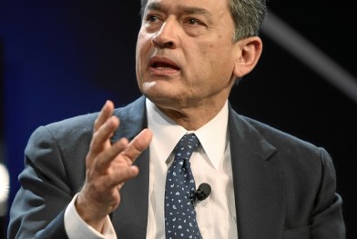 Rajat_Kumar_Gupta_-_World_Economic_Forum_Annual_Meeting_Davos_2010_crop