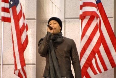 johnlegendduringtheinauguralopeningceremonies