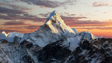 15-03-2023-everest-illustration-ey