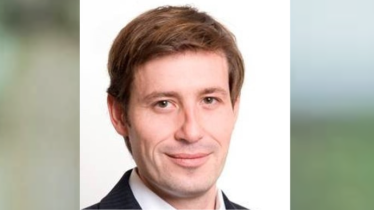 julien-herengdepart-dowcree-son-propre-cabinet-1