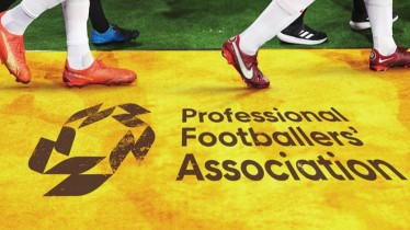 pfavisuel-du-siteoliver-wyman-aupres-de-cette-associationfoot-proresize