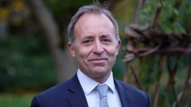 sir-thomas-drewnvl-ambassadeur-du-uk-en-franceex-mck