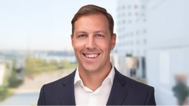 thomas-barzanrecrute-par-ey-parthenonex-dirstrat-groupe-bayer