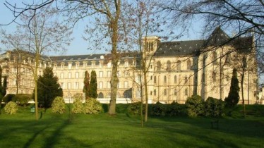 lycee-prive-sainte-genevievebreve-nv-president-alumni-de-ginette-