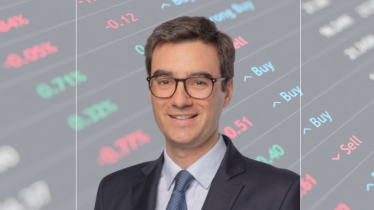 pierre-de-raismesex-associe-fs--pe-de-bain