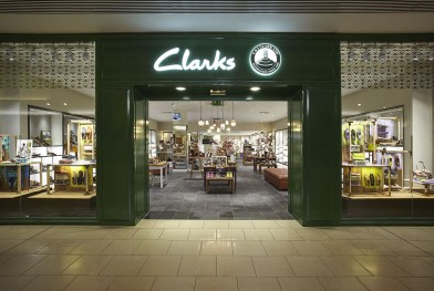 Clarks_shop_front_Lakeside_May_14