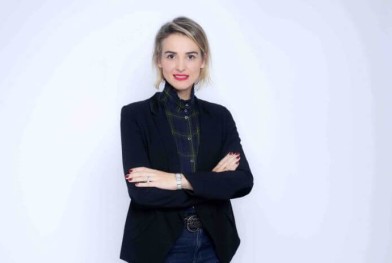 Groupe-CANAL-Audrey-Brugère-nommée-Directrice-de-lUnité-de-Programmes-Séries-étrangères-min